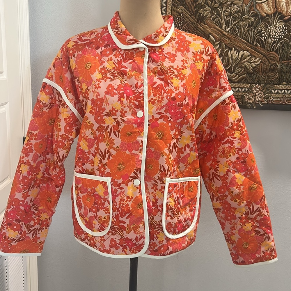 Dokoto‎ New With Tags Floral Quilted Jacket. Size S - Picture 7 of 12